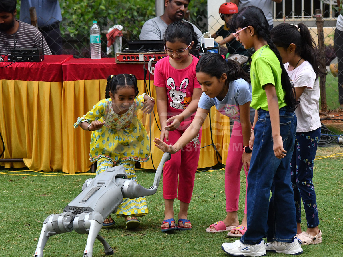 Sakshi Happy Kids Evening At Aparna Cyber Zone10