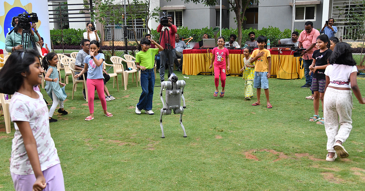 Sakshi Happy Kids Evening At Aparna Cyber Zone12