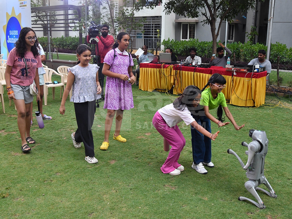 Sakshi Happy Kids Evening At Aparna Cyber Zone8