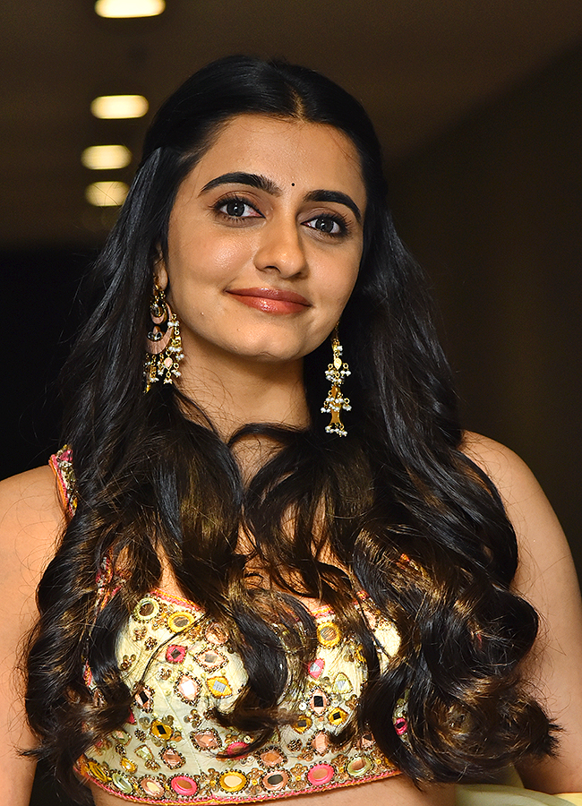 Tollywood Actress Maanasa Choudhary Latest Photos11