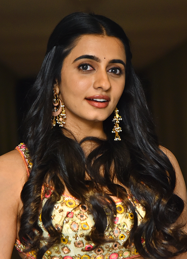 Tollywood Actress Maanasa Choudhary Latest Photos15