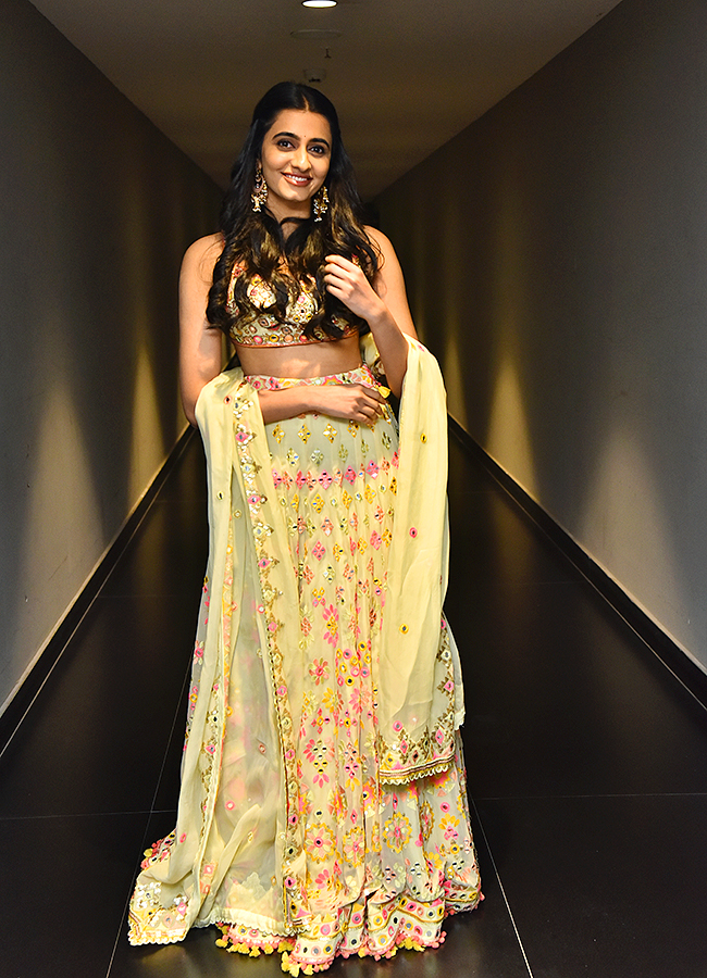 Tollywood Actress Maanasa Choudhary Latest Photos18