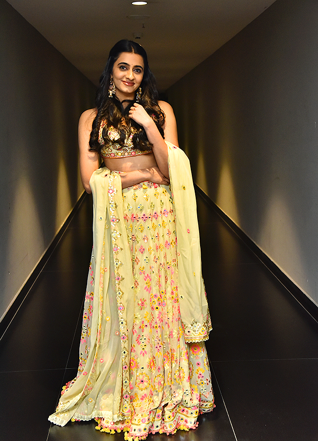 Tollywood Actress Maanasa Choudhary Latest Photos4