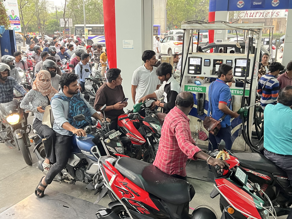 Fuel Crisis Hits Hard In Hyderabad Photos10