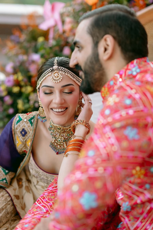 Actress Mehreen Pirzada Shares Her Mehandi Photos2