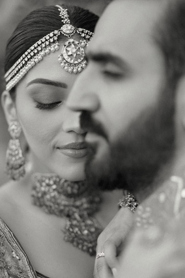 Actress Mehreen Pirzada Shares Her Mehandi Photos13