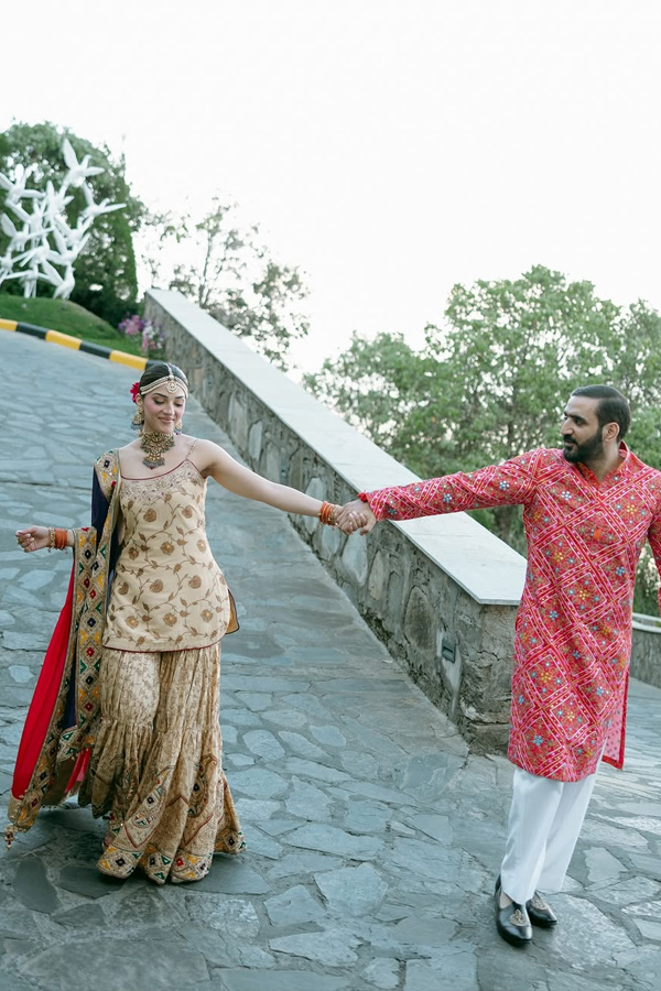 Actress Mehreen Pirzada Shares Her Mehandi Photos5