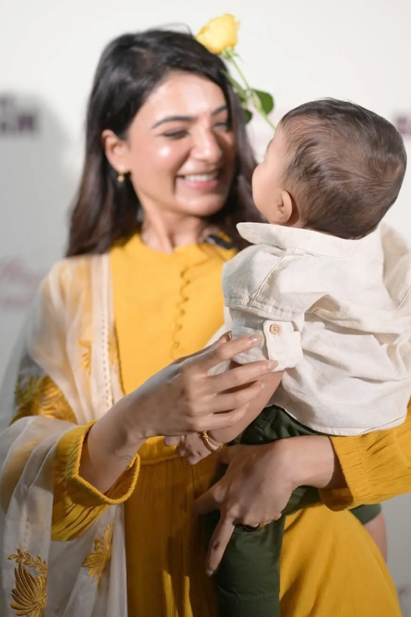 Actress Samantha Birthday Celebrations With Fans Photos8