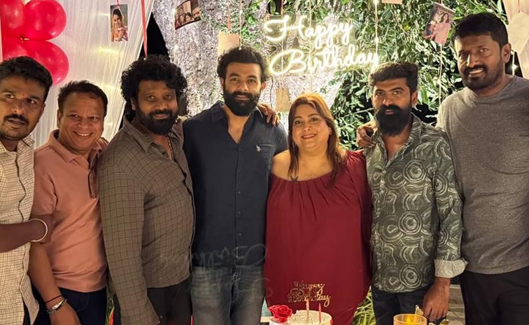 Idiot Movie Actress Rakshita  Birthday Celebrations Photos18