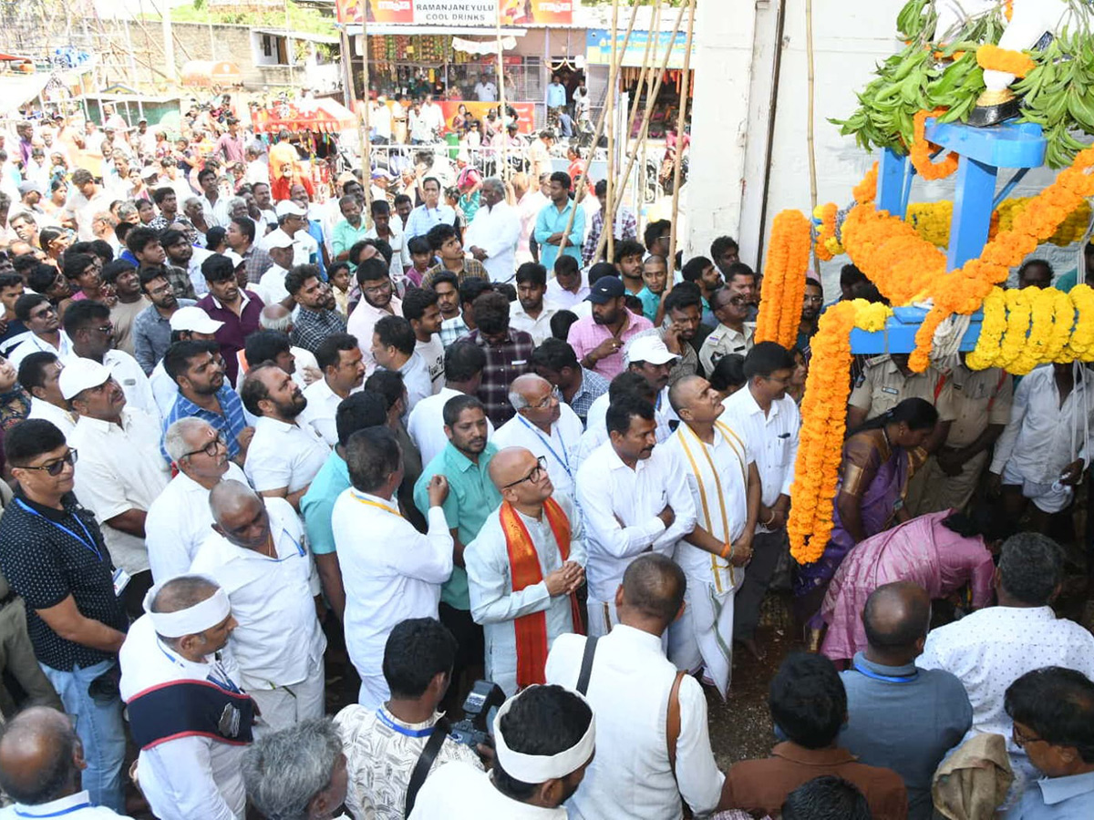 Vontimitta Sri Kodandarama Swamy Rathotsavam HD Photos7
