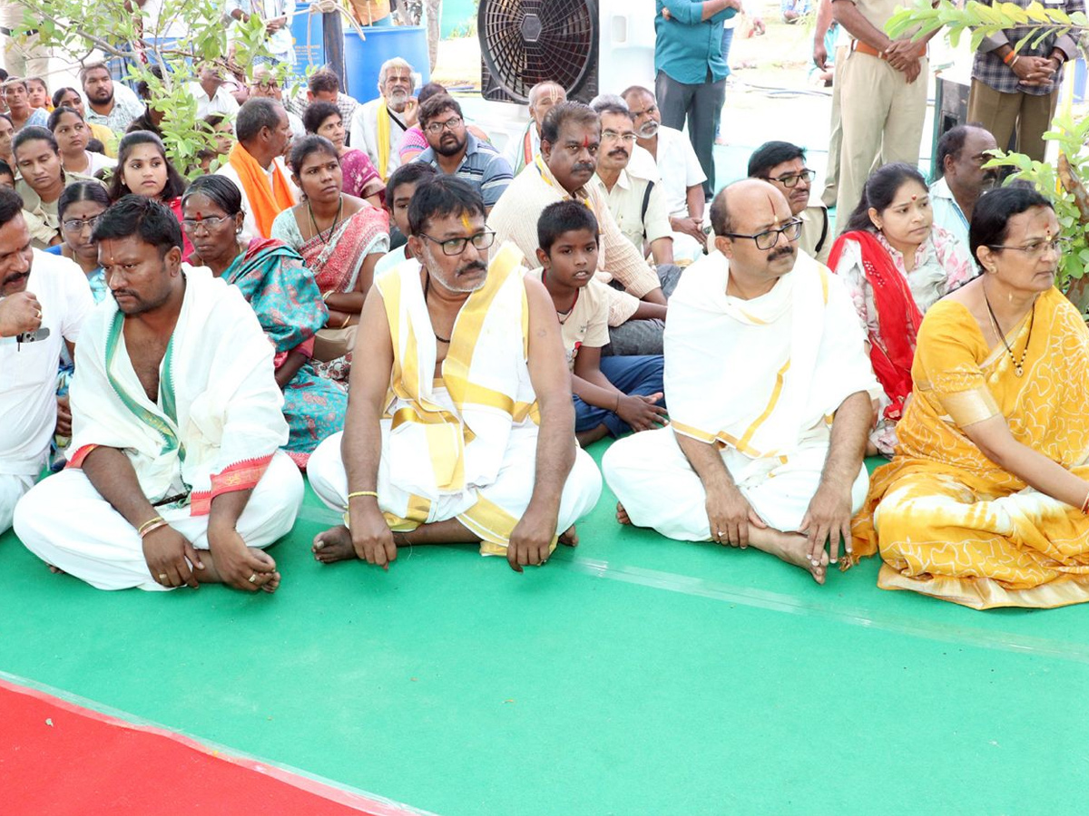 Chakrasnanam performed At Vontimitta Photos12