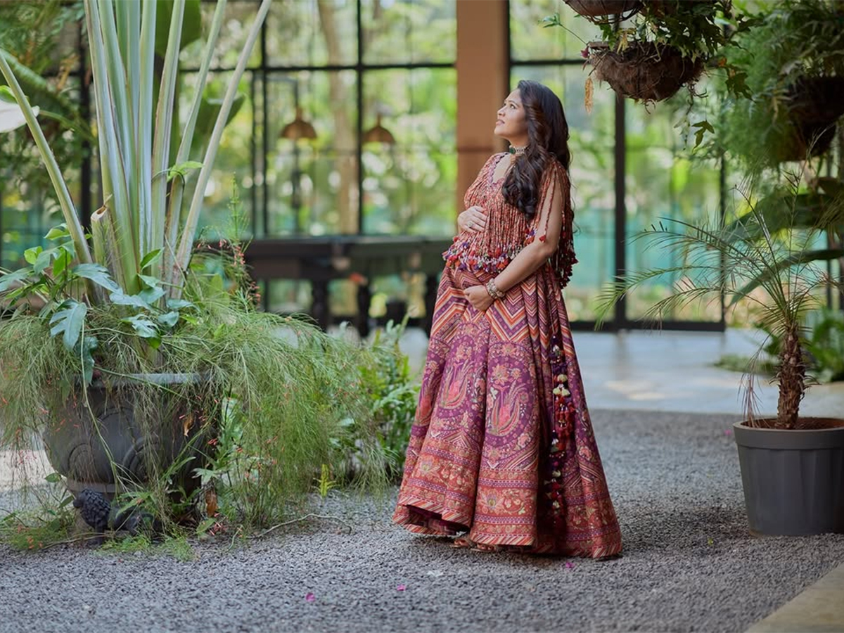 Director Atlee Wife Krishna Priya baby bump viral photos4