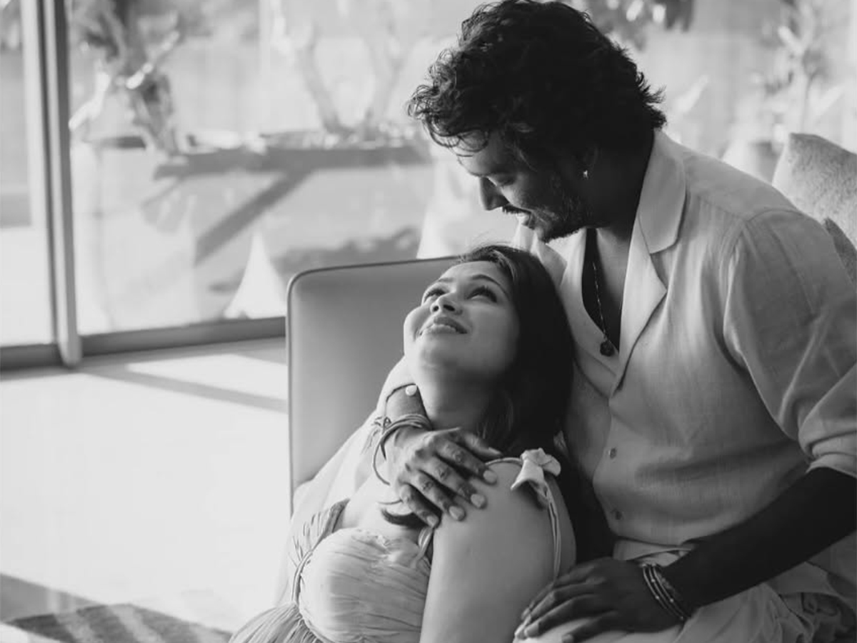 Director Atlee Wife Krishna Priya baby bump viral photos9