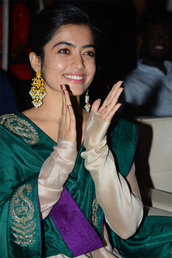 Actress Rashmika Mandanna Birthday Special Photos38