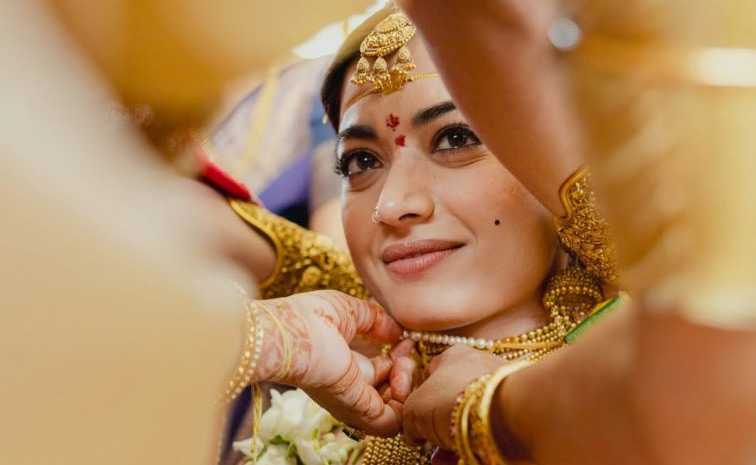 Actress Rashmika Mandanna Birthday Special Photos10