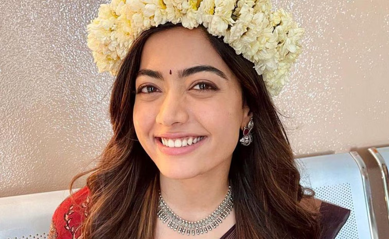 Actress Rashmika Mandanna Birthday Special Photos13