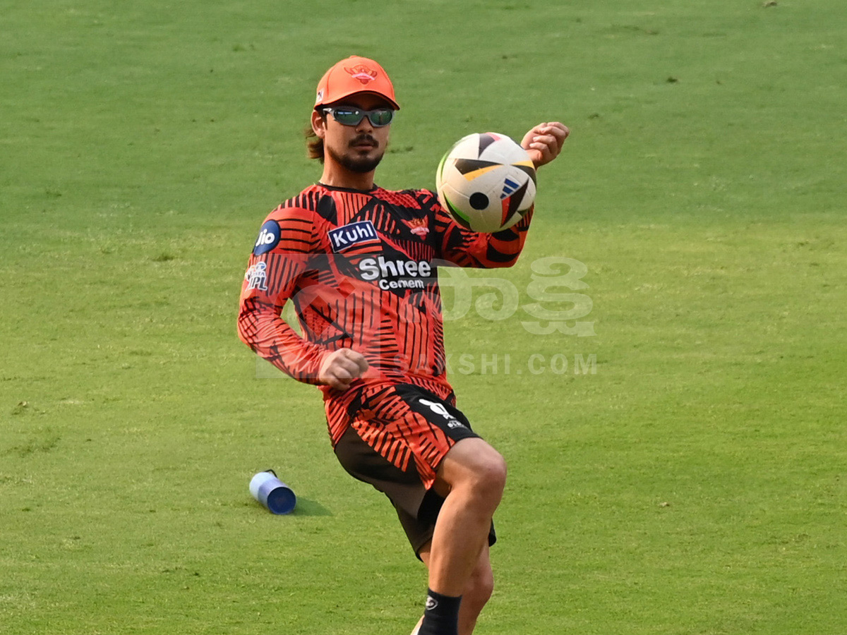 Sunrisers Hyderabad Team Practice At Uppal Stadium Photos20