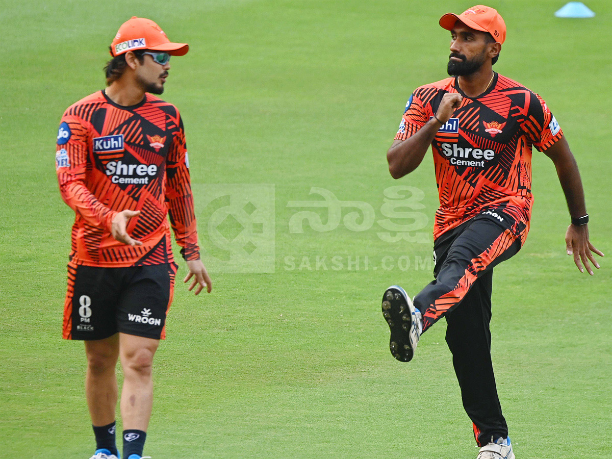 Sunrisers Hyderabad Team Practice At Uppal Stadium Photos6