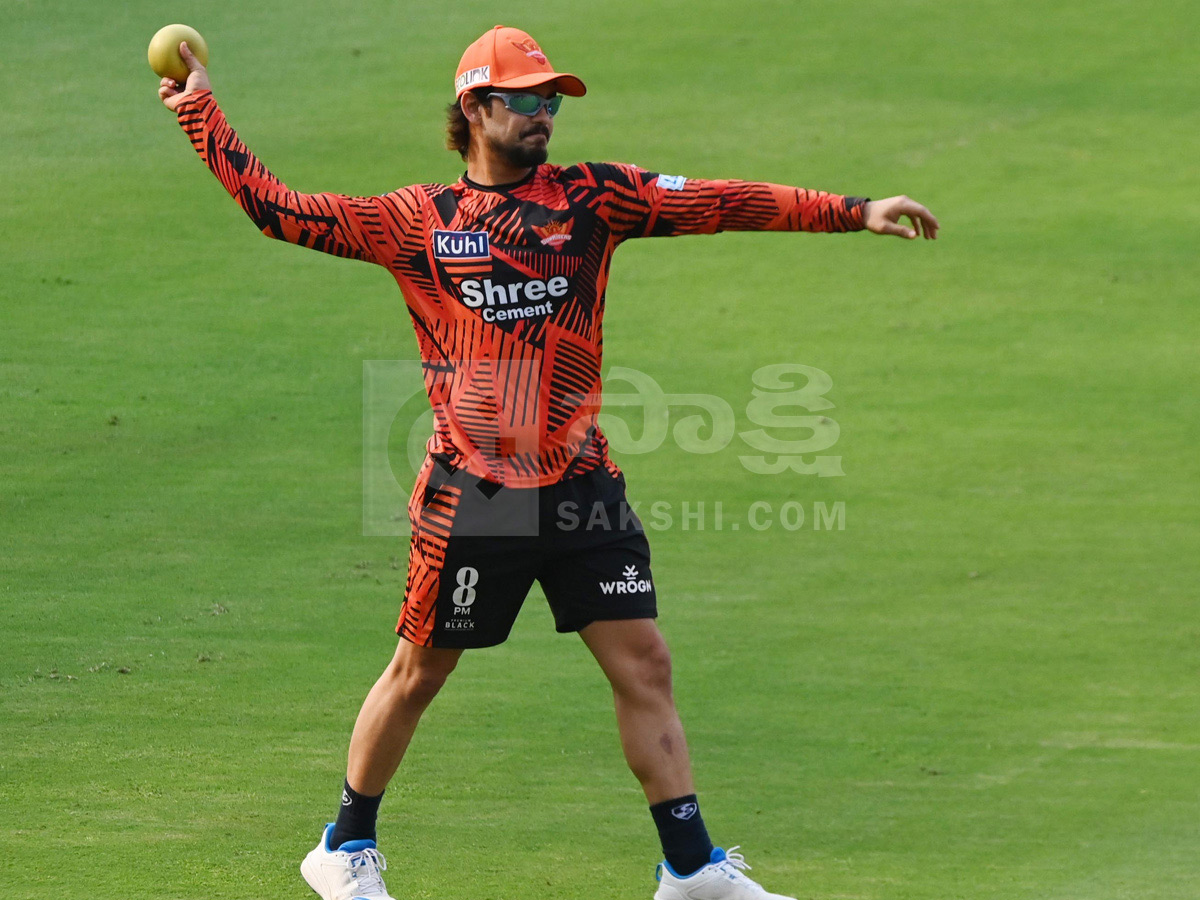 Sunrisers Hyderabad Team Practice At Uppal Stadium Photos7
