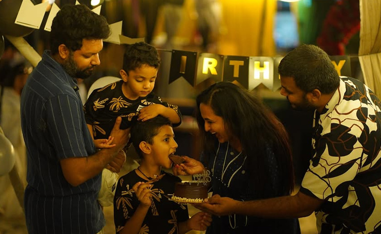 Anchor Lasya Manjunath Shares Son Birthday Celebrations Photos9