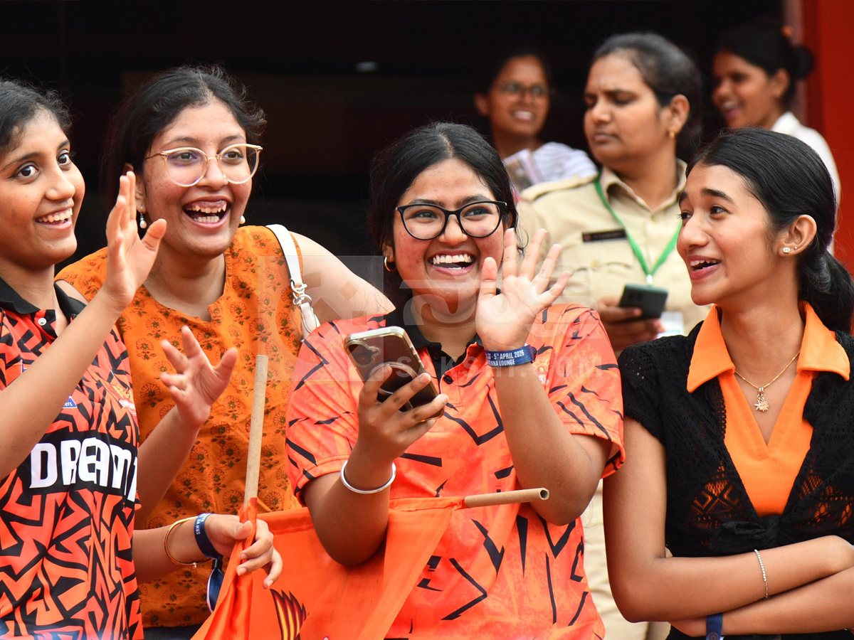 SRH vs LSG IPL 2026 : Celebrities At Uppal Cricket Stadium Hyderabad Photos13