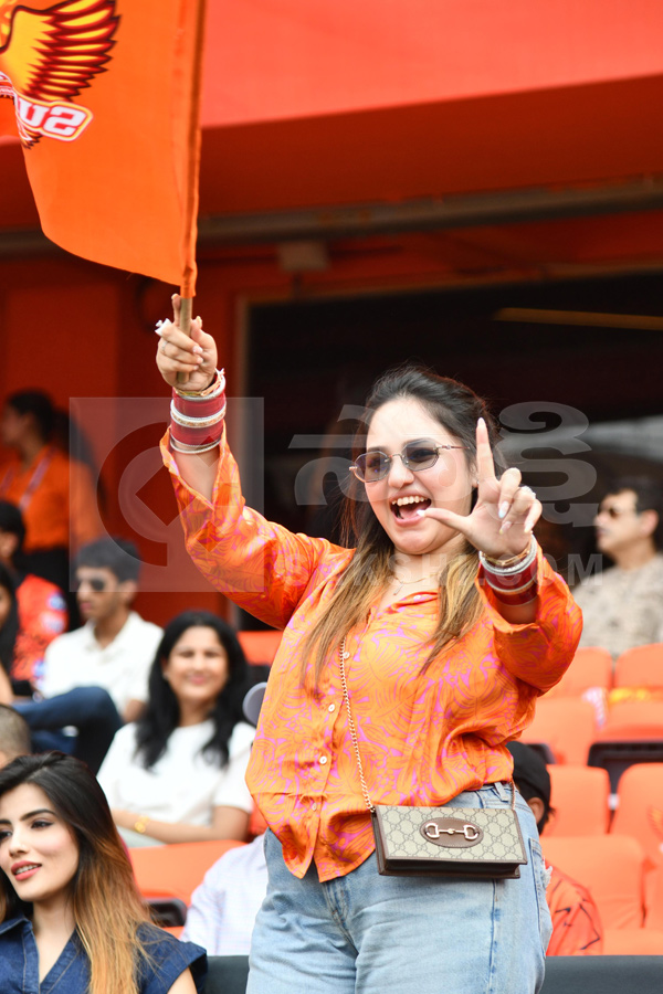 SRH vs LSG IPL 2026 : Celebrities At Uppal Cricket Stadium Hyderabad Photos31