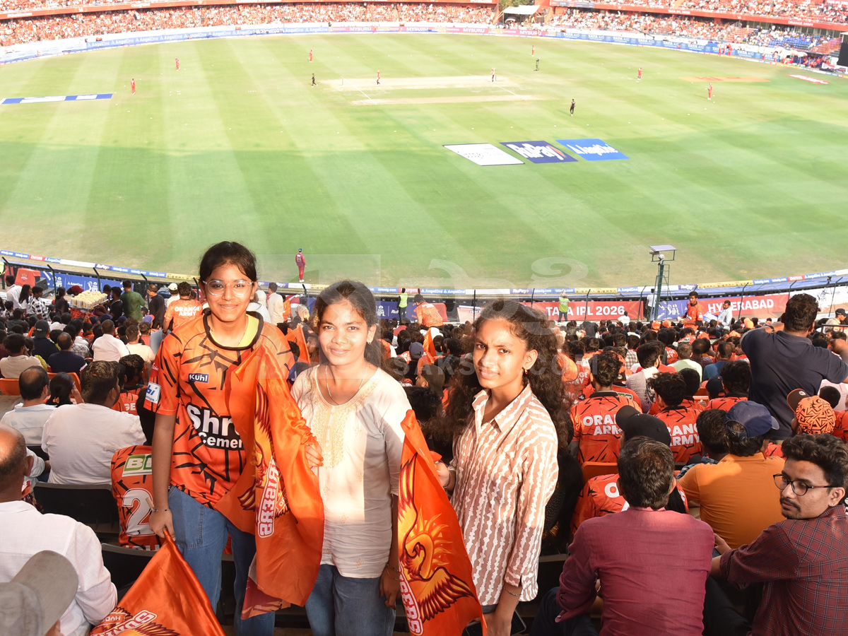 SRH vs LSG IPL 2026 : Celebrities At Uppal Cricket Stadium Hyderabad Photos5