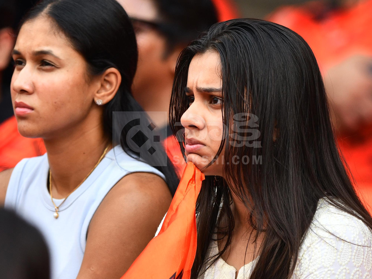 SRH vs LSG IPL 2026 : Celebrities At Uppal Cricket Stadium Hyderabad Photos45