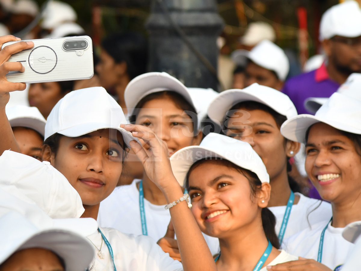 Food Safety Awareness Walkathon Held at Necklace Road Photos4