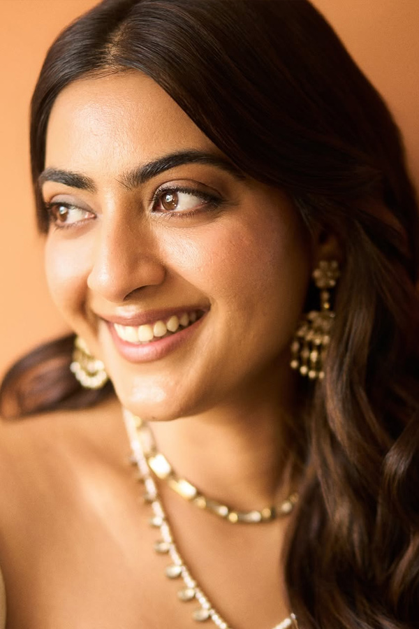 Stunning Zayn marie khan At Dacoit Trailer Photos6