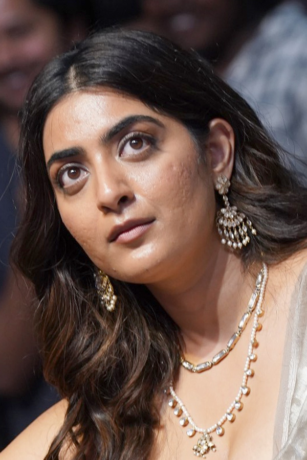 Stunning Zayn marie khan At Dacoit Trailer Photos8