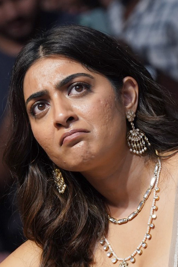 Stunning Zayn marie khan At Dacoit Trailer Photos9