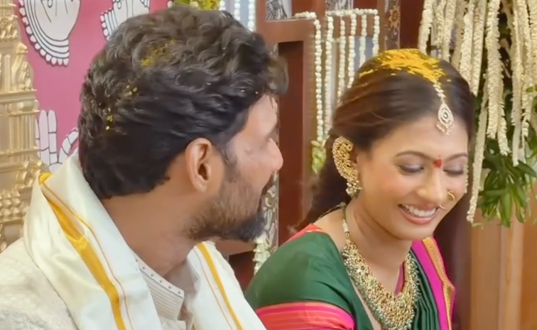 Actor Bellamkonda Sai Sreenivas And Kavya Reddy Wedding Lagna Patrika Photos18