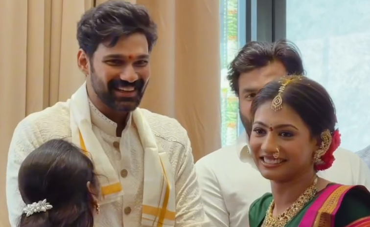 Actor Bellamkonda Sai Sreenivas And Kavya Reddy Wedding Lagna Patrika Photos12