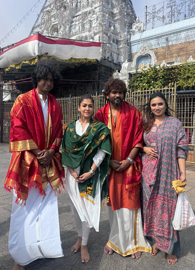 Actress Nayanthara, Vignesh Shivan Visits Tirumala5