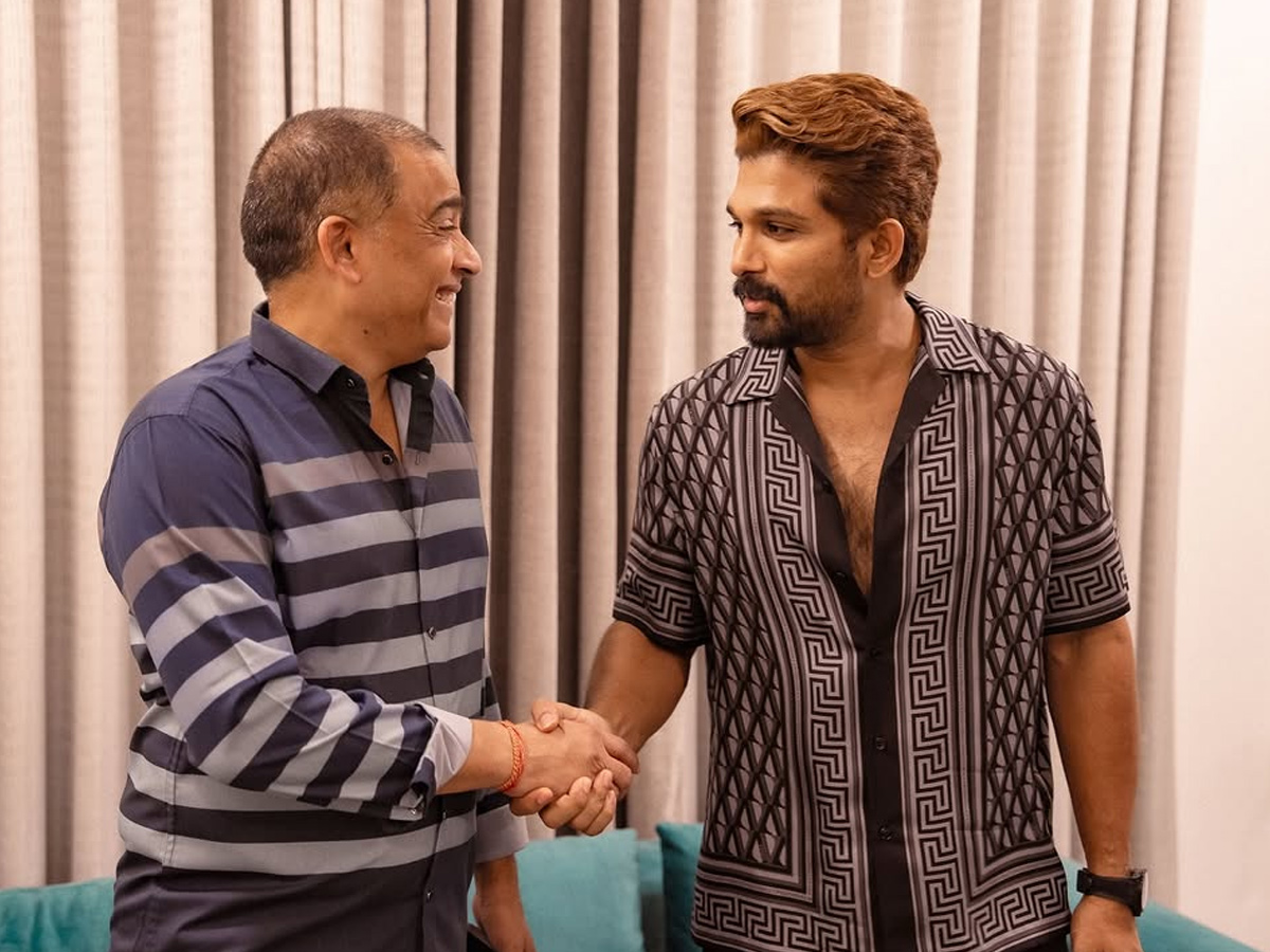 Icon Star Allu Arjun Birthday Celebrations with Celebrities Photos5