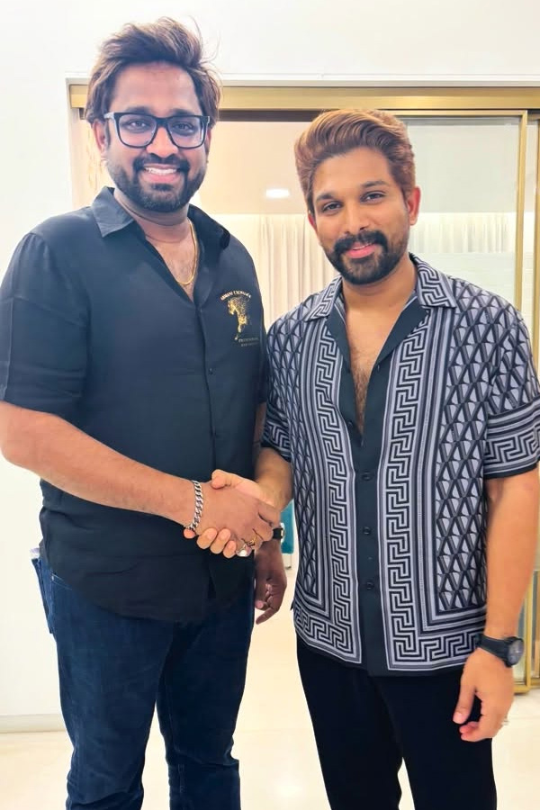 Icon Star Allu Arjun Birthday Celebrations with Celebrities Photos17