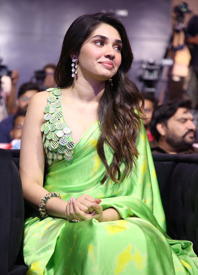 Tollywood Actress Krithi Shetty Viral Photos HD11