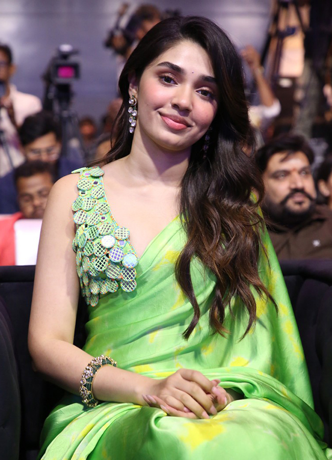 Tollywood Actress Krithi Shetty Viral Photos HD3