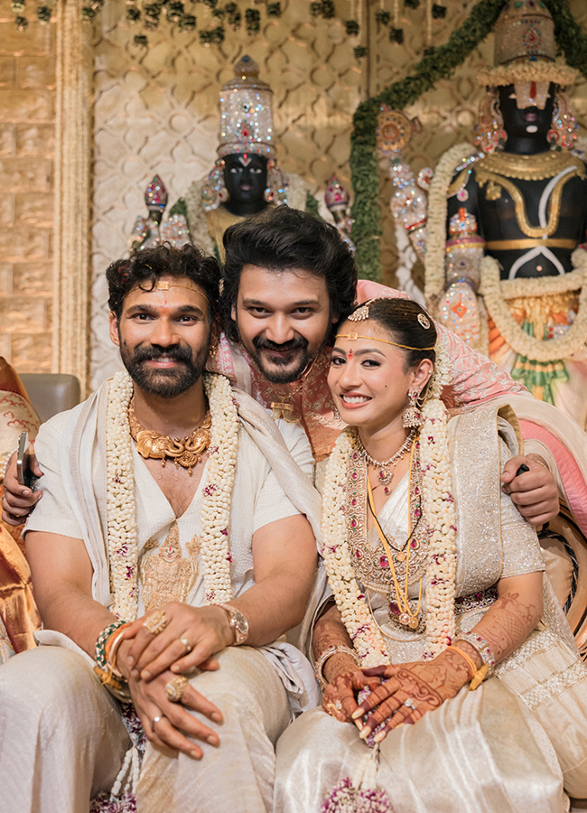 Bellamkonda Sai Sreenivas Marriage Kavya Reddy Wedding in Tirumala13