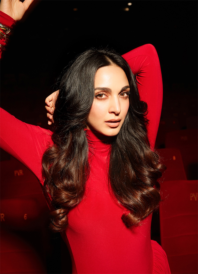 Bollywood Actress Kiara Advani Latest Photos13