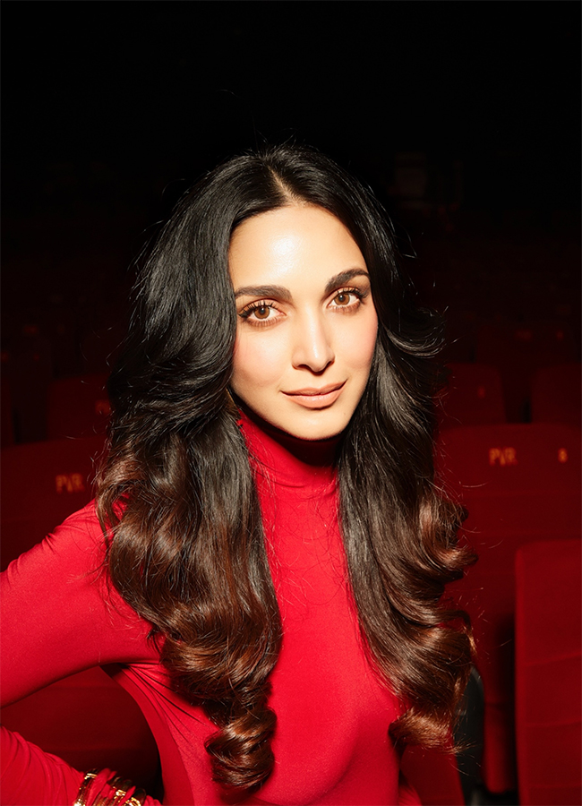 Bollywood Actress Kiara Advani Latest Photos9