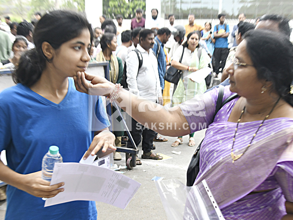 Best Photos of The Week in AP and Telangana Photo Gallery31