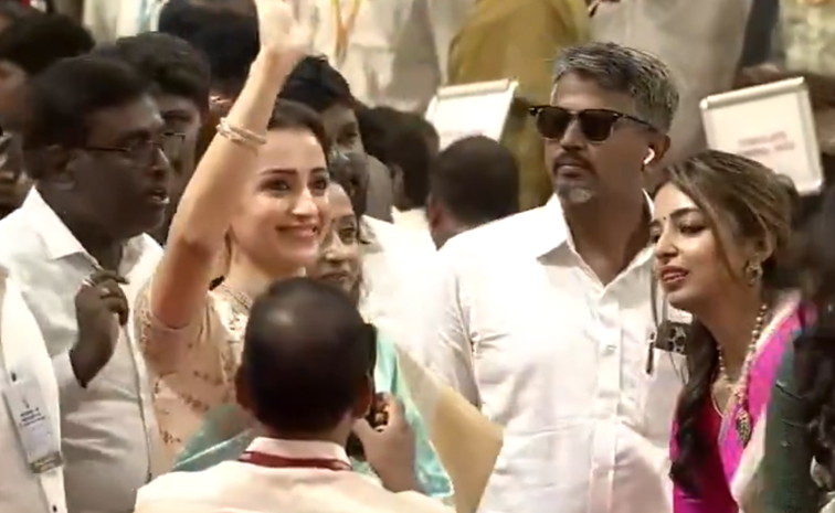 Trisha Attends TVK Vijay swearing In ceremony Photos3