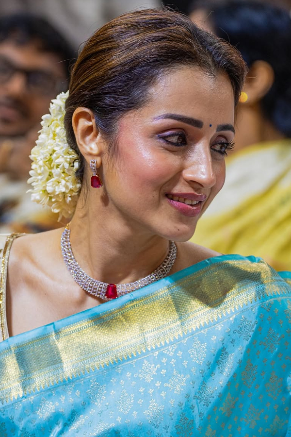Actress Trisha Krishnan Attend TVK VIjay Oath Ceremony Photos10