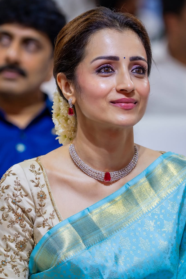 Actress Trisha Krishnan Attend TVK VIjay Oath Ceremony Photos14