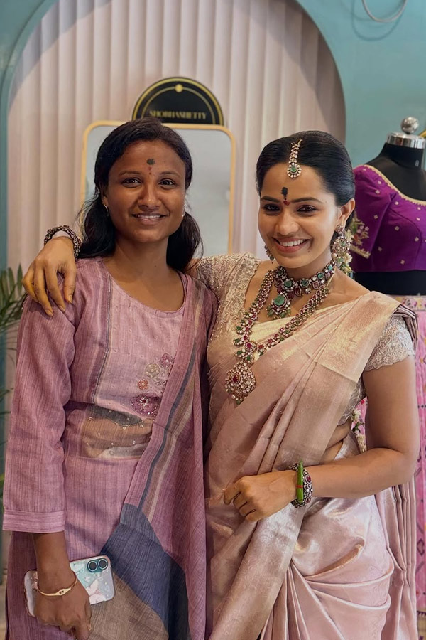 Bigg Boss Beauty Shobha Shetty Launches New Business Photos10