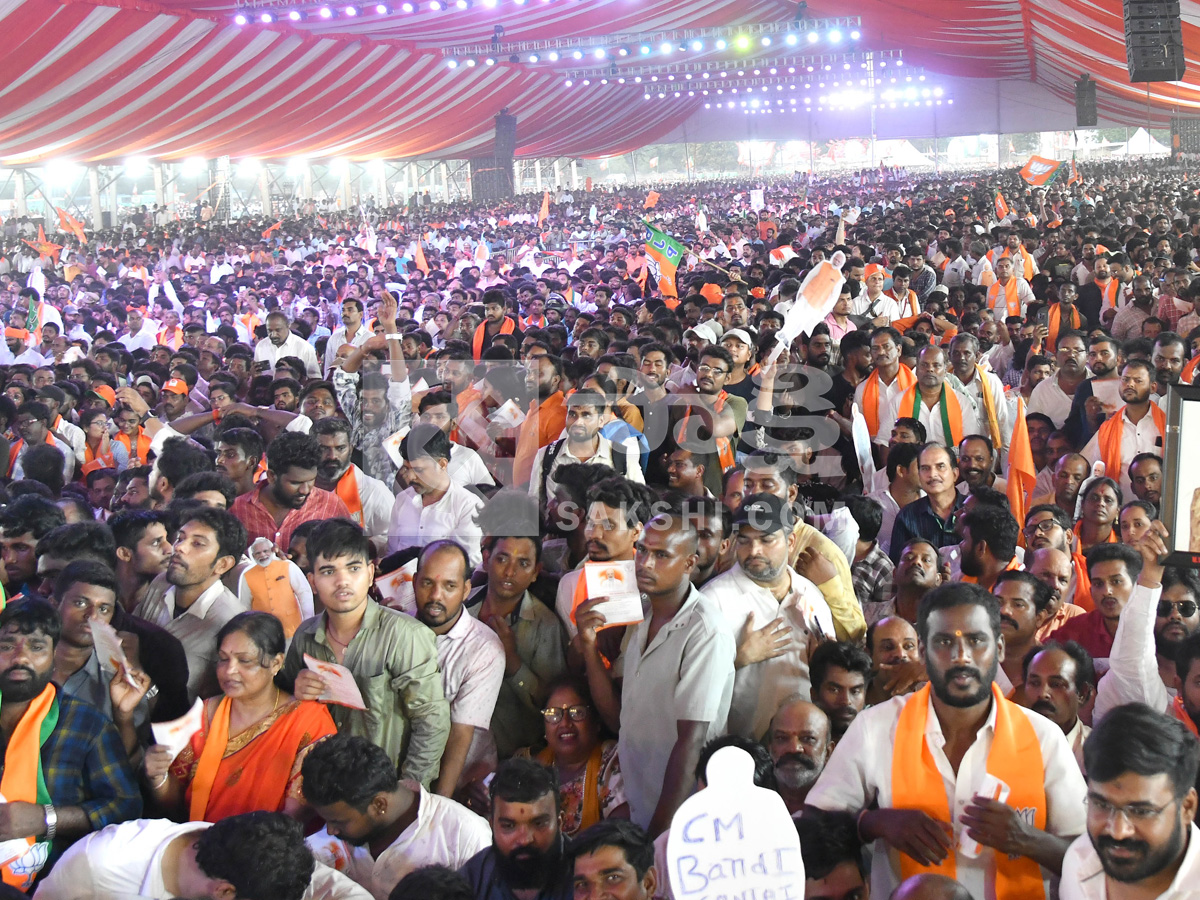 PM Modi Addresses Public Meeting In Hyderabad Photos11