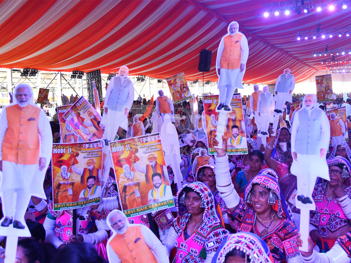 PM Modi Addresses Public Meeting In Hyderabad Photos3
