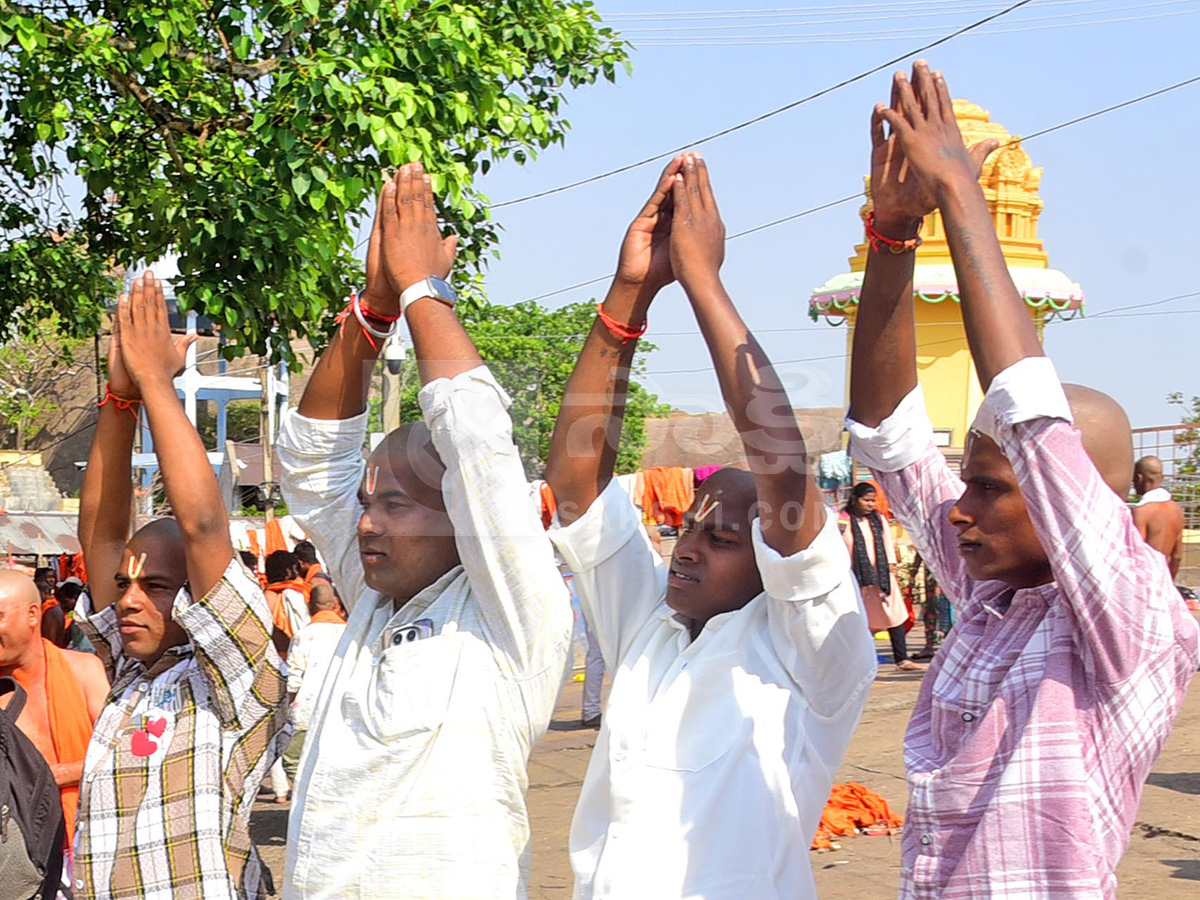 Hanuman Jayanti 2026 : Kondagattu Alive with Devotees and Celebrations12